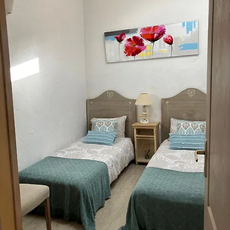 Pieds Dans L'eau A Collioure