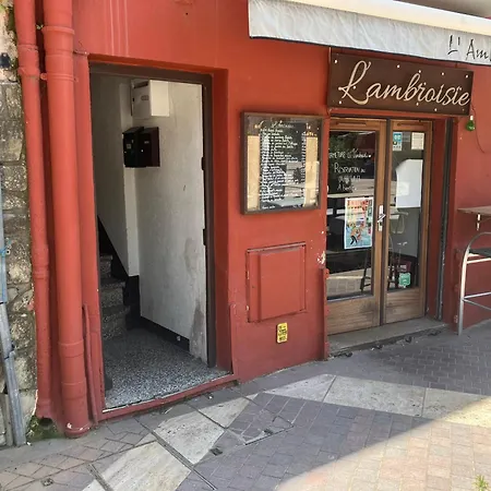 Pieds Dans L'eau A Collioure